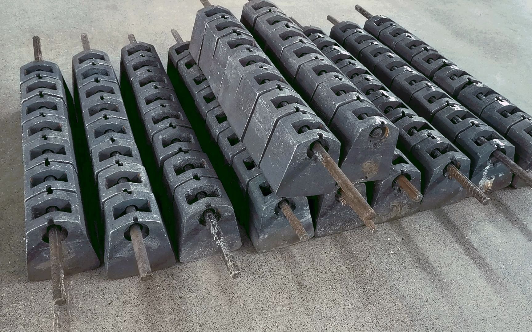 破碎機(jī)錘頭 耐磨錘頭 合金耐磨錘頭 錘破錘頭 雙金屬錘頭